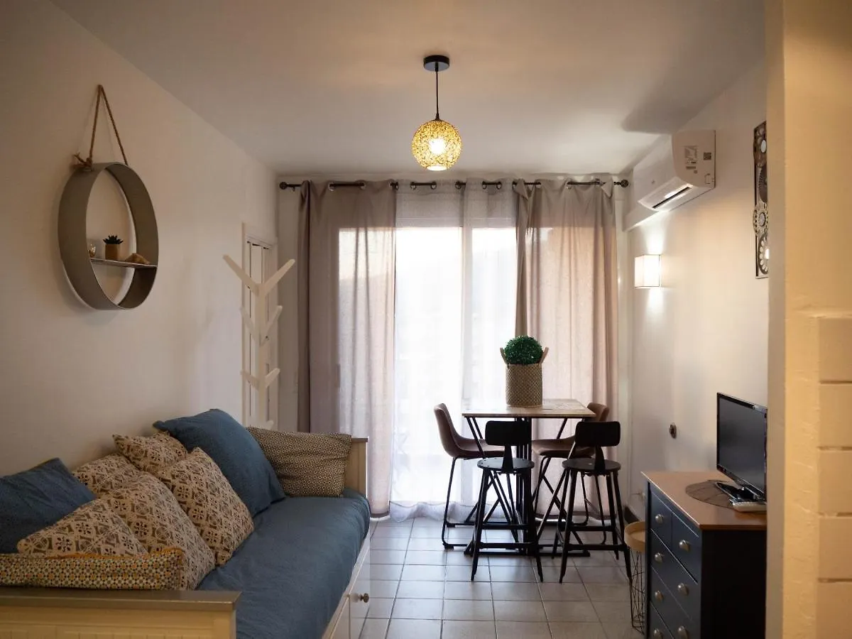 Apartment Catalunya Apartament Per 4 Persones En Edifici Del Passeig Maritim Amb Vistes Sobre La Vall D'Aro Platja d'Aro