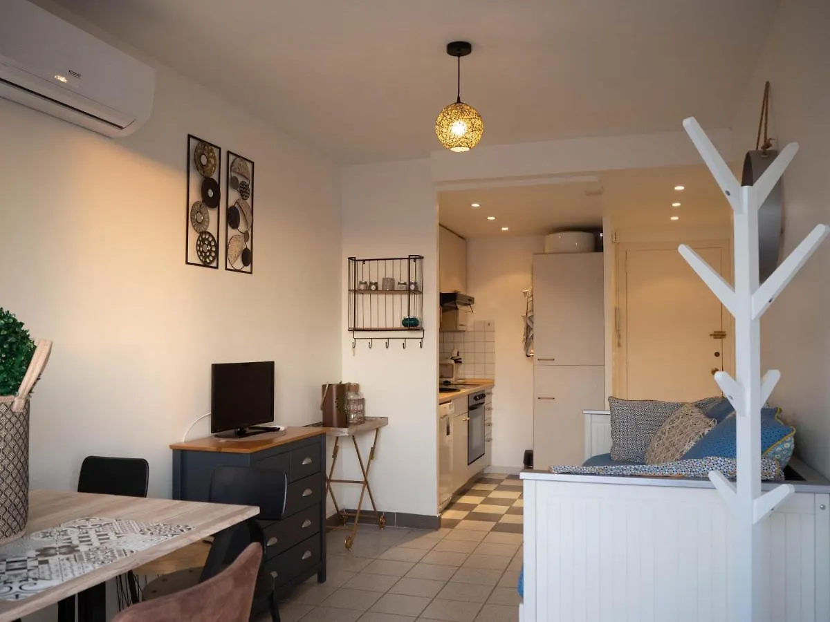 Catalunya Apartament Per 4 Persones En Edifici Del Passeig Maritim Amb Vistes Sobre La Vall D'Aro Platja d'Aro Apartment