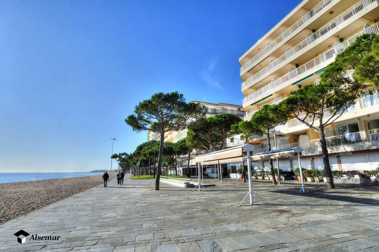 Catalunya Apartament Per 4 Persones En Edifici Del Passeig Maritim Amb Vistes Sobre La Vall D\'Aro contacts
