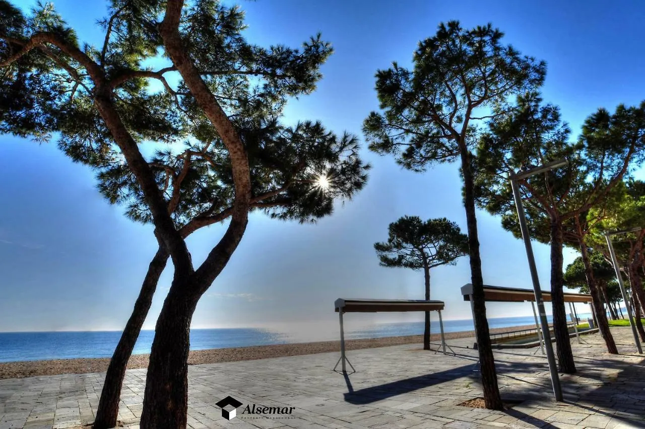 Catalunya Apartament Per 4 Persones En Edifici Del Passeig Maritim Amb Vistes Sobre La Vall D'Aro Platja d'Aro